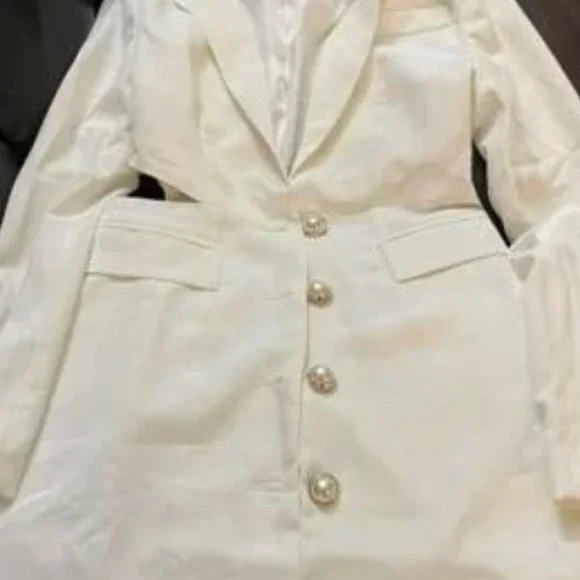 Button Up cut outs Blazer Dress - white - Picture 8 of 8